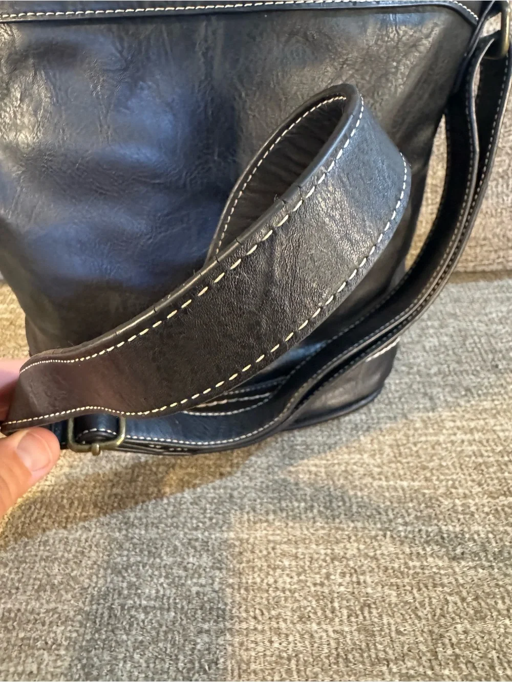 b.ø.c. Amherst Crossbody Black Bucket Bag Handbag Purse